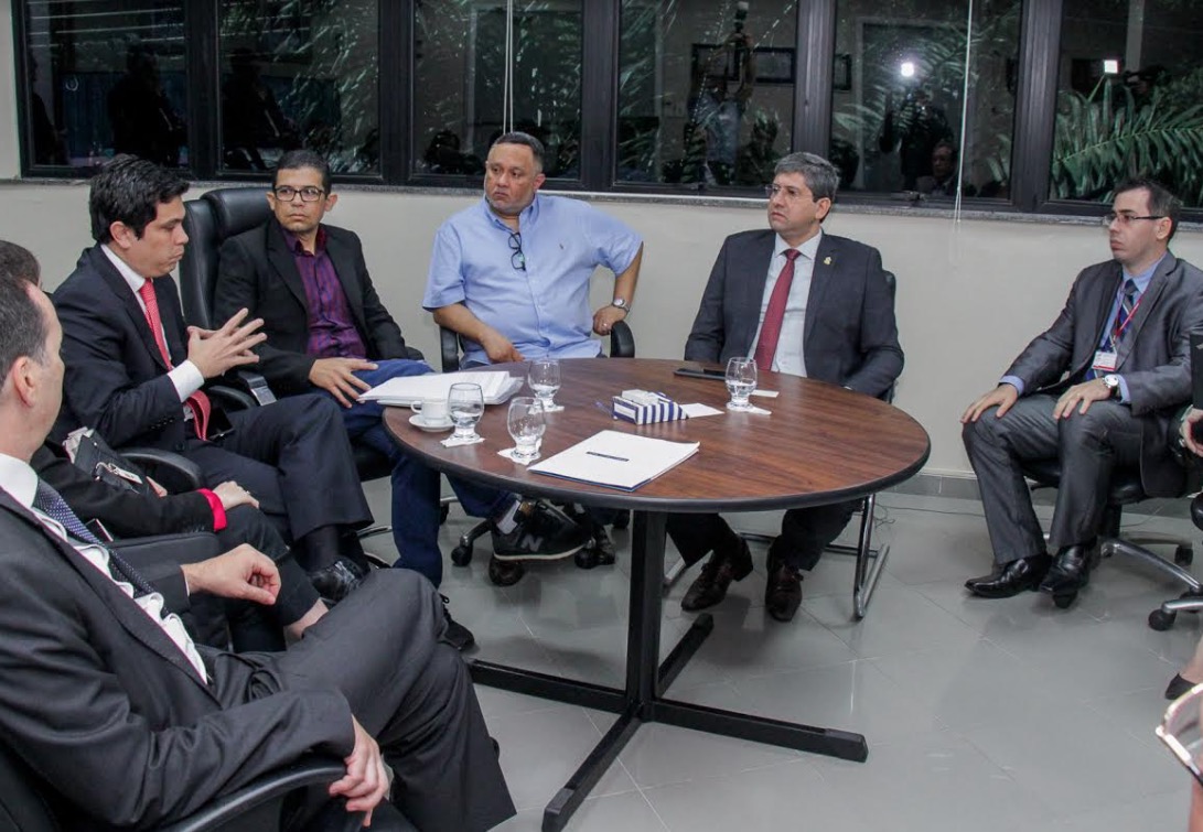 Processo por novo Marco Regulatório de Telecomunicações ganha apoio na CMM      