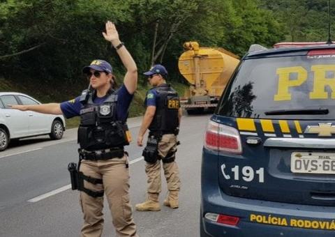 Motorista oferece R$ 10 a policial e ganha condenação de 2 anos de prisão