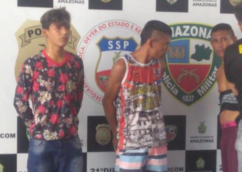 Trio é preso suspeito de assaltar ônibus da linha 102 em Manaus 