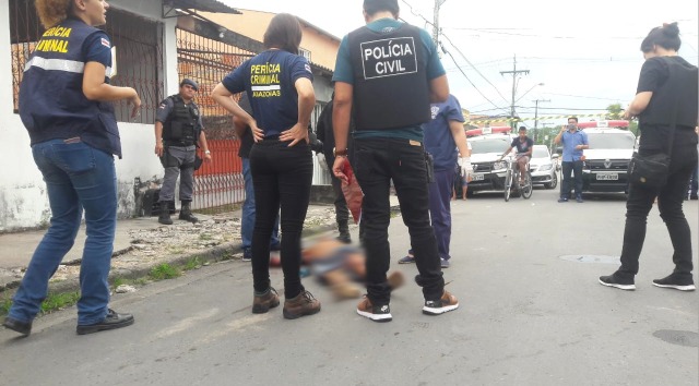 Assaltante é executado com vários tiros por justiceiro em Manaus