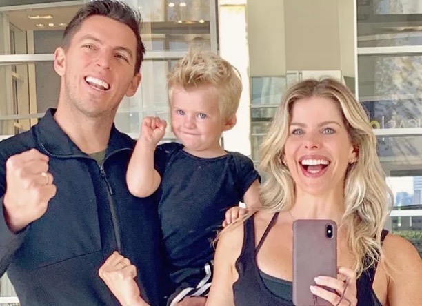  Amaury Nunes vai assumir filho de Karina Bacchi