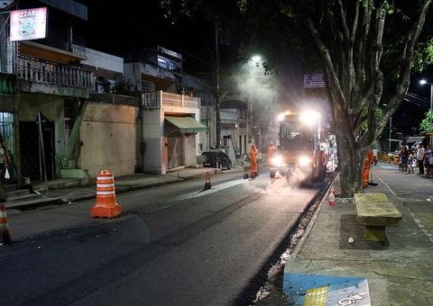 Obras de recapeamento chegam ao bairro Educandos 