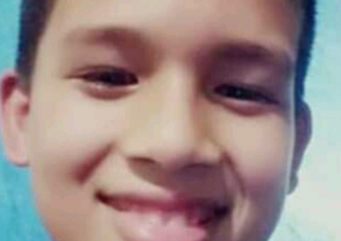 Menino de 11 anos sai para cortar cabelo e desaparece em Manaus 