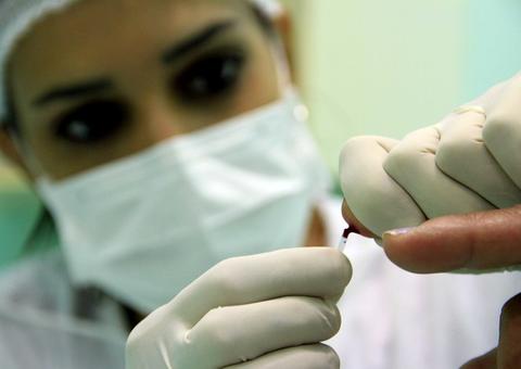 No mês de combate às hepatites virais, hospital oferece 1 mil exames gratuitos em Manaus