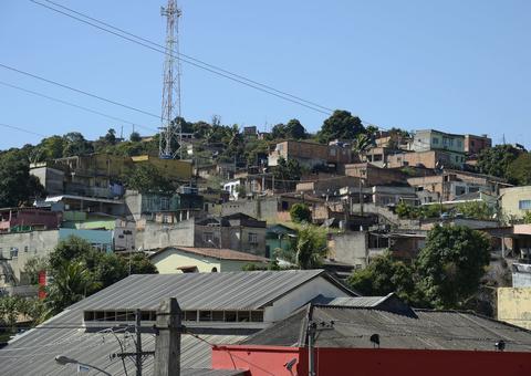 Polícia localiza cemitério clandestino usado por milícia 