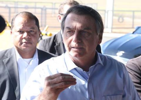 Bolsonaro diz que faltam 'pequenos acertos' para liberar contas do FGTS