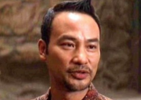  Ator de Tomb Raider, Simon Yam, é esfaqueado durante evento 
