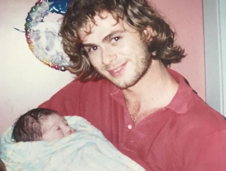  Rafa Vitti confunde seguidores ao postar foto de pai com bebê: 'nasceu?'