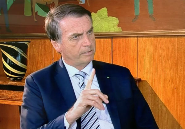 Bolsonaro diz que não há constrangimento em visitar a Bahia