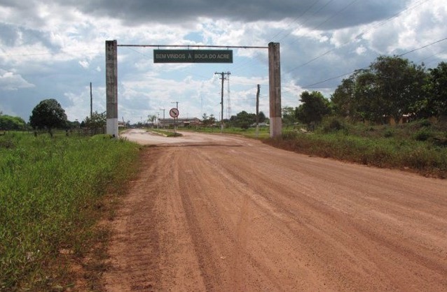 Governo do Amazonas é multado em R$ 1 milhão por obra da BR-317