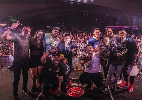 Vibe A+ grava DVD e recebe Exalta e Vitinho em noite memorável