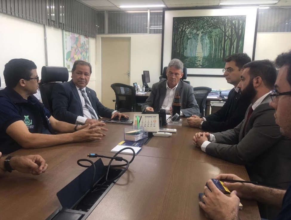 Fiscalização do Procon apura prejuízos de população afetada por apagão em Iranduba