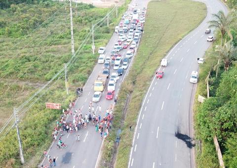 Escolas suspendem aulas e descartam alimentos por falta de energia em Iranduba
