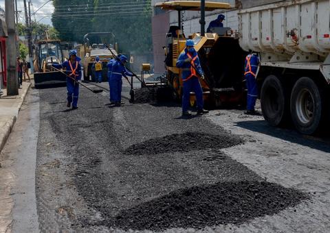 Obras de recapeamento chegam em bairro da zona Oeste de Manaus