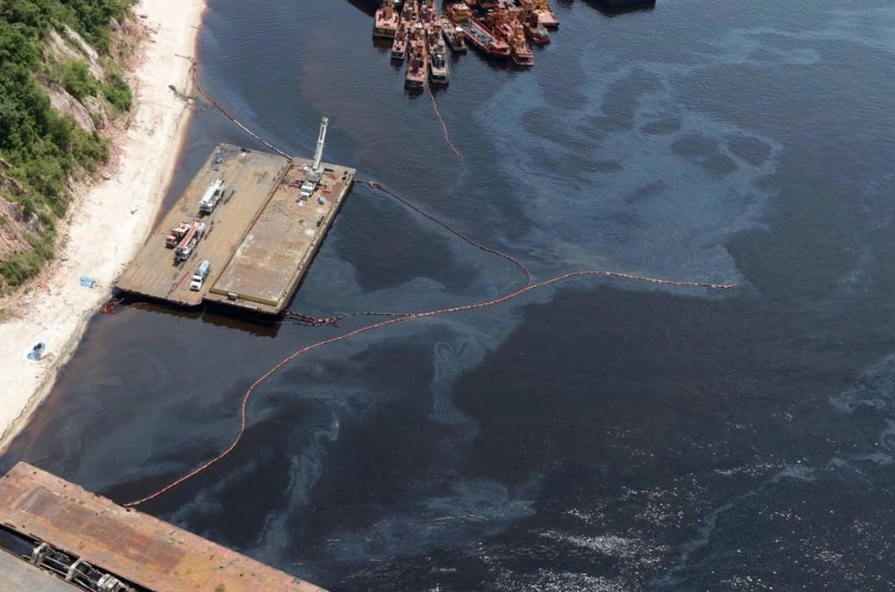 MPF apura prejuízos a pescadores após vazamento de combustível em igarapé no Amazonas 