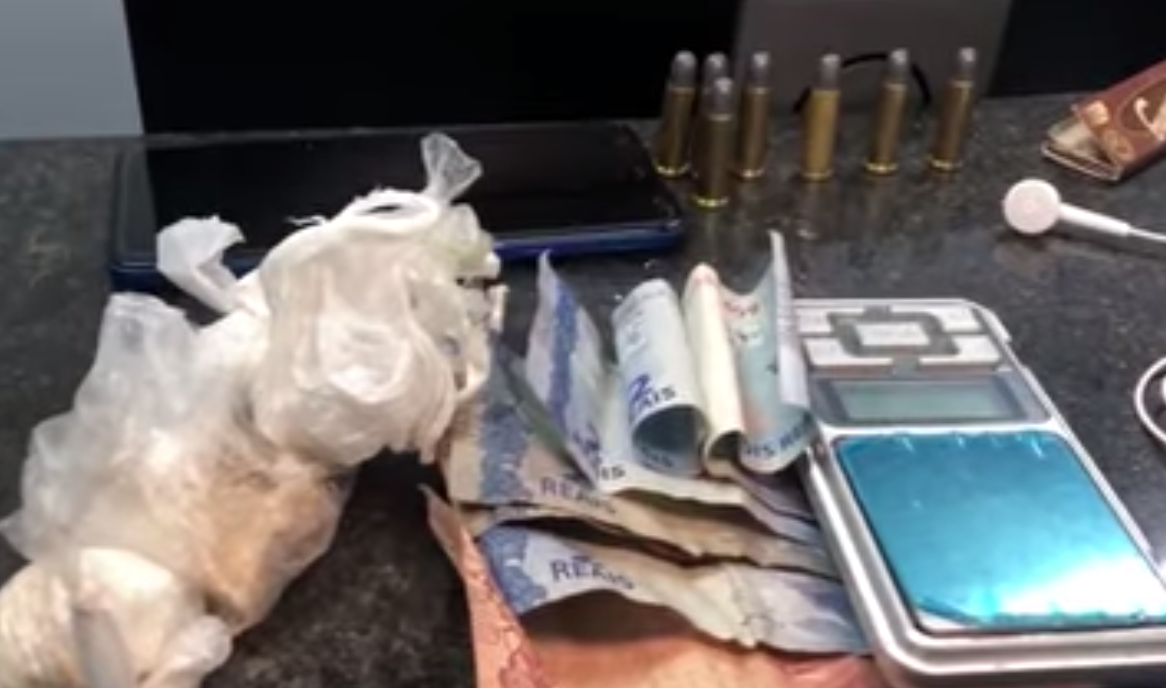 Filhos de mulher assassinada no Lago Azul são presos com arma e drogas