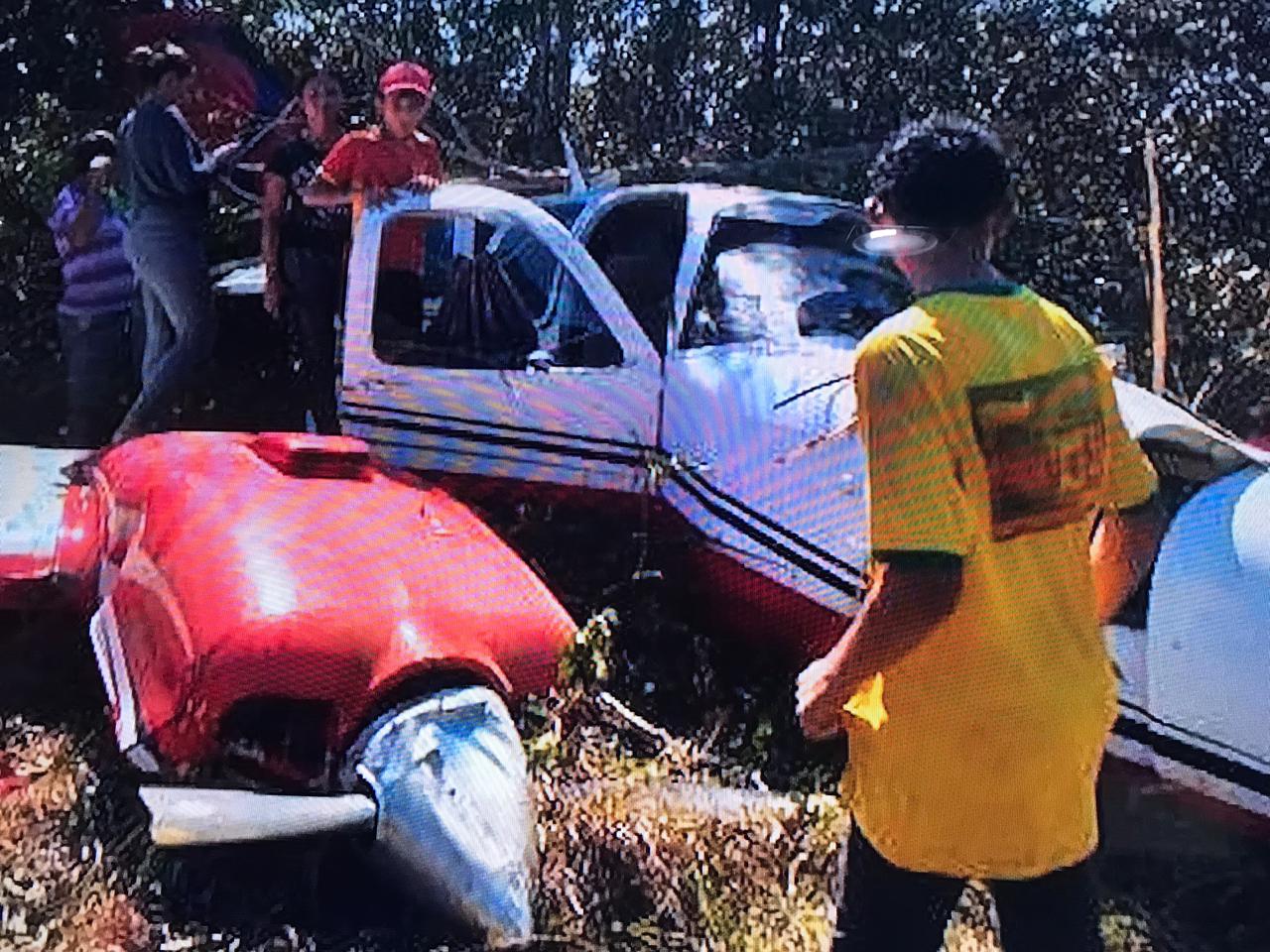 Piloto ferido na queda de avião em Autazes chega a hospital em Manaus 