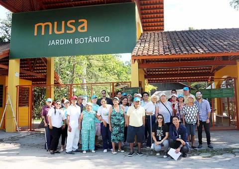 Idosos da Fundação Doutor Thomas fizeram passeio no Museu da Amazônia nesta quinta