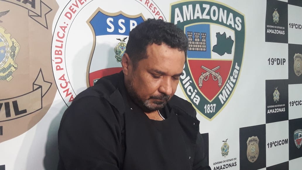 Homem é preso suspeito de fingir ser ex-padre para aplicar golpes em Manaus 