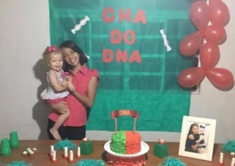 Mãe faz ‘chá revelação do DNA’ após pedido de reconhecimento de paternidade; assista