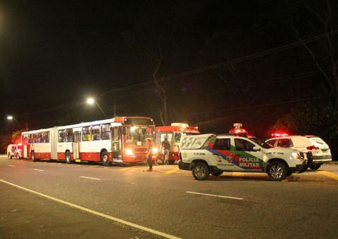 Passageiros vivem momentos de pânico sob mira de assaltantes de ônibus em Manaus