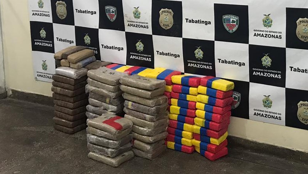 Polícia apreende drogas, granada e munições em casa de lutador de MMA no Amazonas