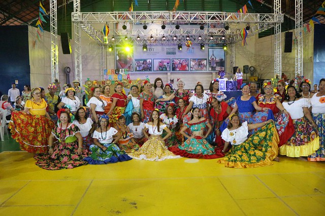 Idosos prestigiam 17ª edição do Parque na Roça em Manaus