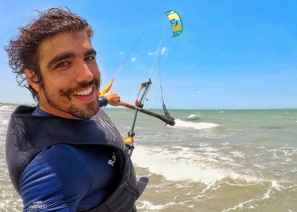 Caio Castro recebe bolada inacreditável por post no Instagram