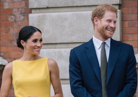 Príncipe Harry e Meghan deixam novos vizinhos chocados em reunião de condomínio