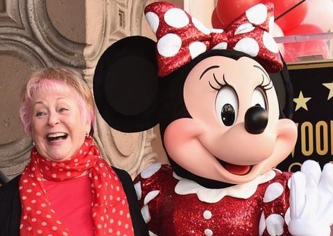 Dubladora oficial da Minnie Mouse, Russi Taylor, morre aos 75 anos 
