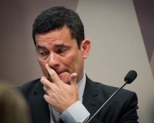 Moro sob suspeita. Mas quem vai investigar o ministro ? 