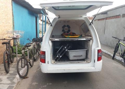 Criança com necessidades especiais é encontrada morta após mãe sair para ir à balada 