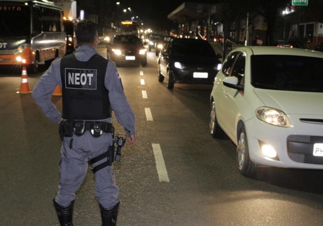 14 motoristas são flagrados embriagados e um é detido no final de semana em Manaus 