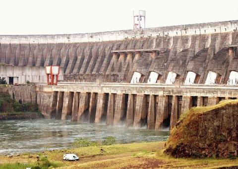 Chanceler e embaixador do Paraguai no Brasil pedem demissão