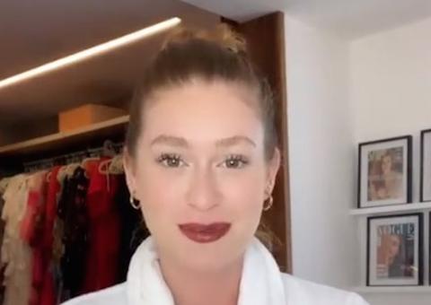 Marina Ruy Barbosa ostenta bumbum ao posar com lingerie transparente 