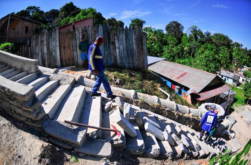Bairro de Manaus recebe mutirão de infraestrutura 