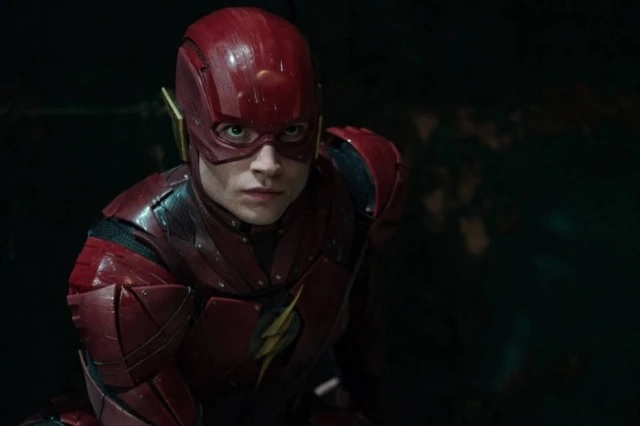 Ezra Miller 'provavelmente' não permanecerá no papel de Flash