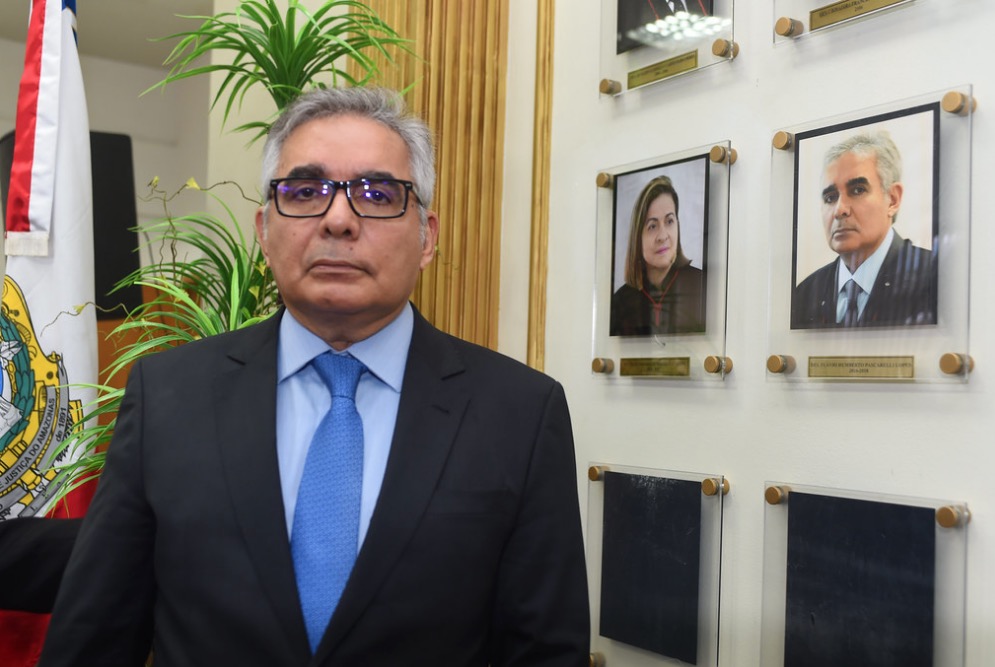 Flávio Pascarelli, ex-presidente do TJAM, recebe alta médica após 50 dias internado