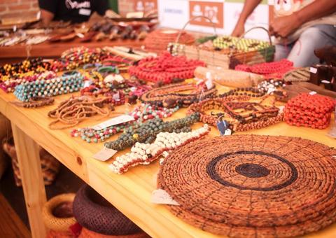 Feira da FAS recebe participação de empreendedoras indígenas