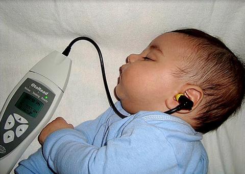 Teste da orelhinha passa a ser obrigatório em recém-nascidos no Amazonas