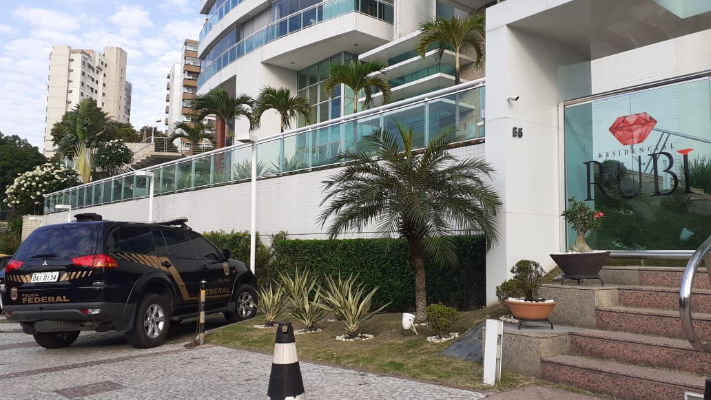 PF cumpre mandado no apartamento de empresário em Manaus