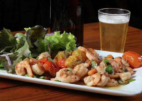 Cervejarias, batalhas de petisco e serviços gratuitos agitam Mill&Beer em Manaus