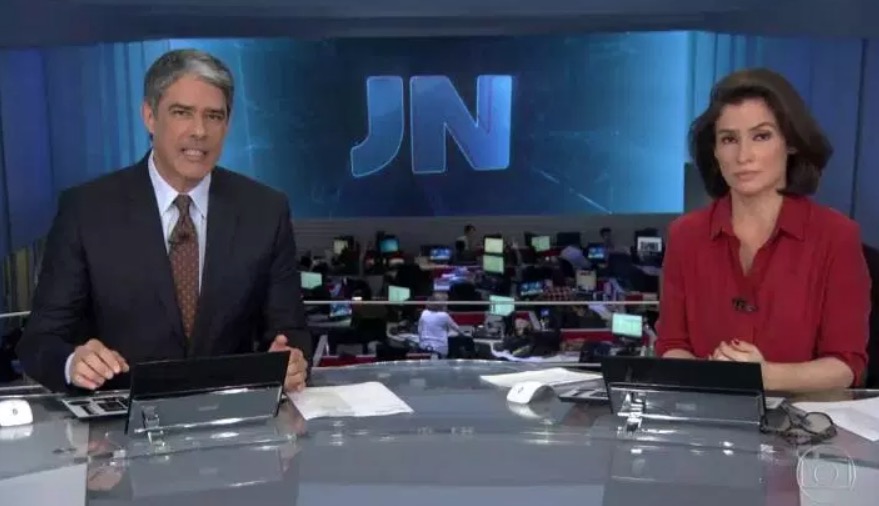 Apresentador fura a Globo e anuncia estreia no Jornal Nacional antes da hora