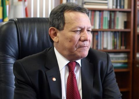 Procurador Francisco Cruz se aposenta e ingressa na advocacia