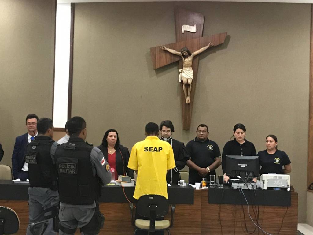 Acusado de matar esposa com 18 facadas é condenado a 22 anos de prisão em Manaus 