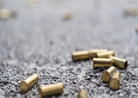 Membros de facção abrem fogo contra moradores e deixam um morto e dois feridos em Manaus