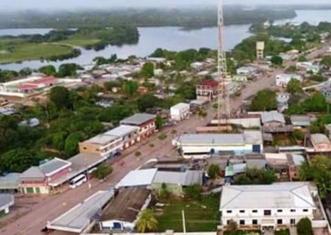 Avião com duas pessoas cai no Amazonas