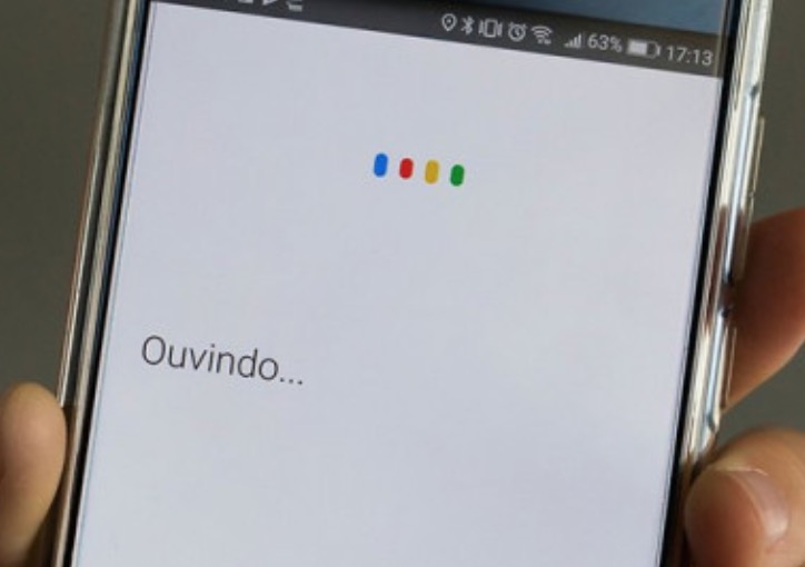 Após polêmica, Google é proibida de ouvir conversas privadas de usuários pelo celular