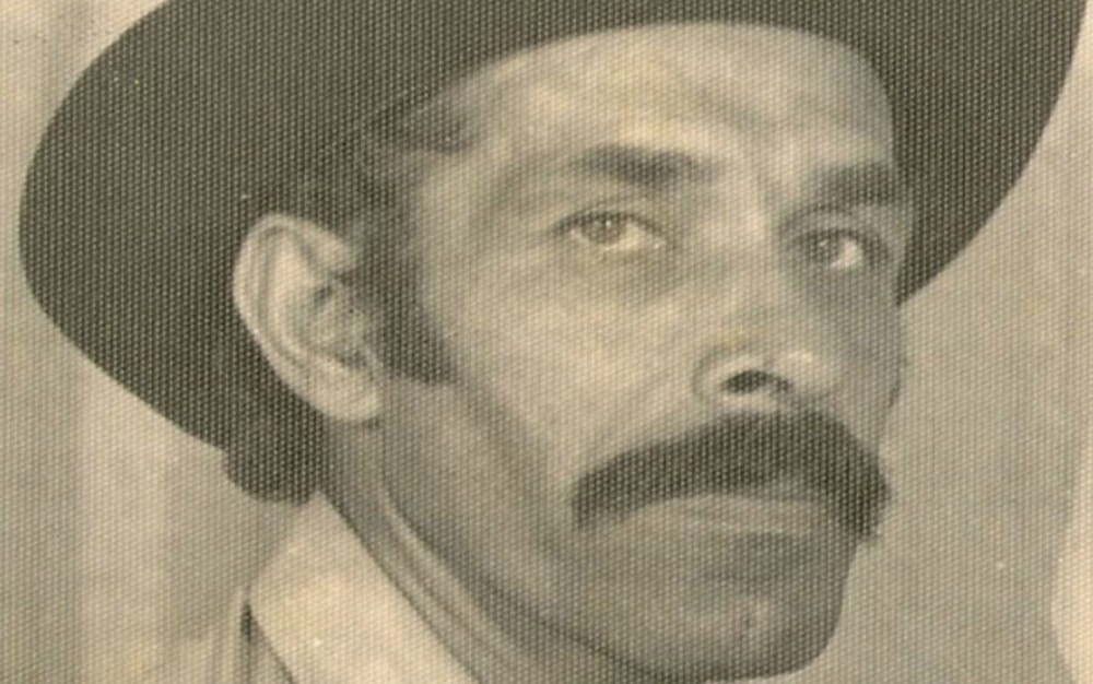 Página de humor pagará R$ 100 mil a idoso por uso de imagem em meme