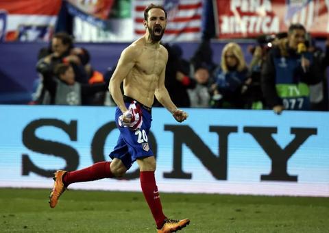 São Paulo surpreende ao confirmar contratação do espanhol Juanfran